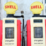 Cena ropy na huśtawce: Czy światowy rynek energii jest gotowy na kolejny wzrost?