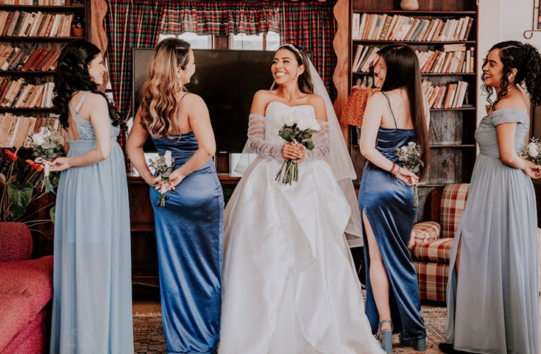 Sukienki na wesele: 10 modnych propozycji na niezapomniane przyjęcie
