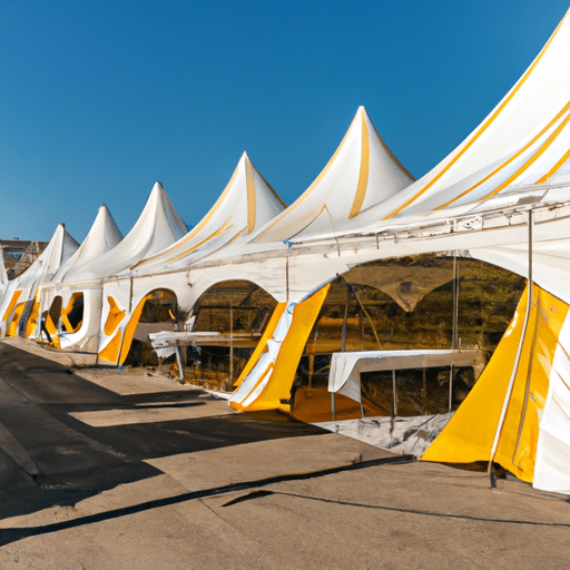 Gdzie można wypożyczyć namiot w Warszawie? Przewodnik po wypożyczalniach namiotów w stolicy